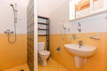 Фото номера Standard Double room with entrance from outside Гостевой дом Apartamentai Geliu Vila г. Нида 9