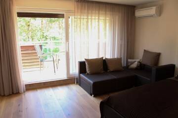 Фото номера Апартаменты с видом на сад Апартаменты Holiday Terrace Nida г. Нида 9