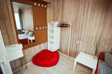Фото номера Четырехместный номер с балконом Гостевой дом Hostel El Nido г. Нида 7